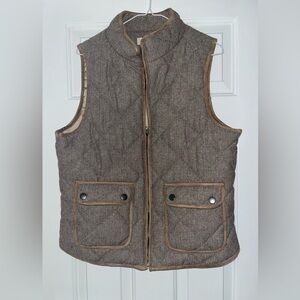 Altar’d State brown quilted vest - size large